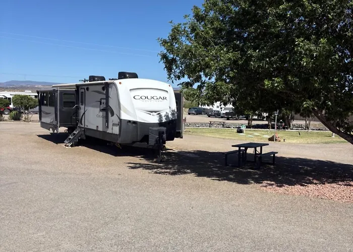 Motel Cordes Jct & Rv Park