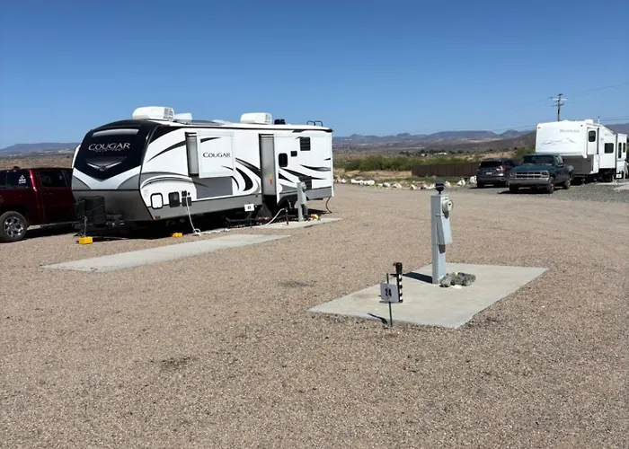 Motel Cordes Jct & Rv Park